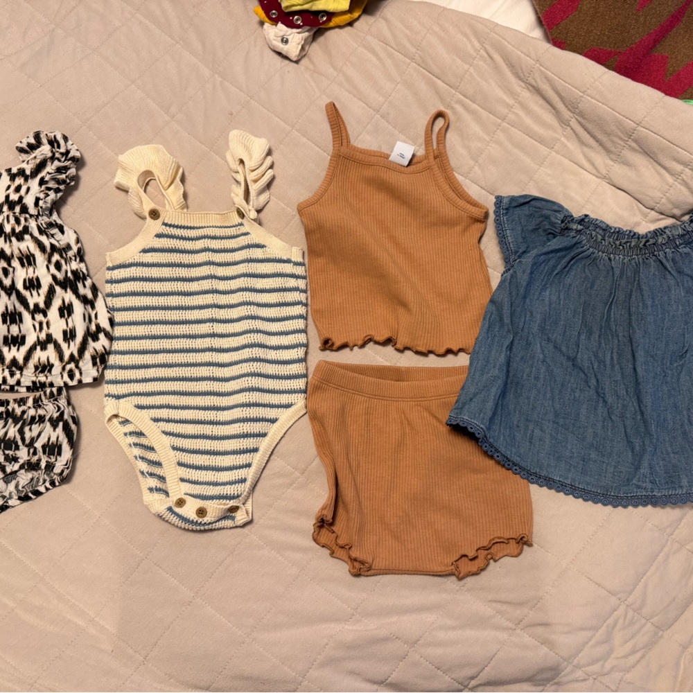 6-12 month girl Old Navy, Cloud Island, Gap